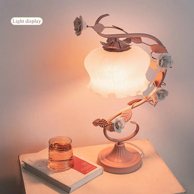 Romantic European-style Pink Rose Table Lamp – LED Bedside Night Light for Bedroom, Princess and Children’s Room