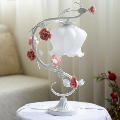 Romantic European-style Pink Rose Table Lamp – LED Bedside Night Light for Bedroom, Princess and Children’s Room