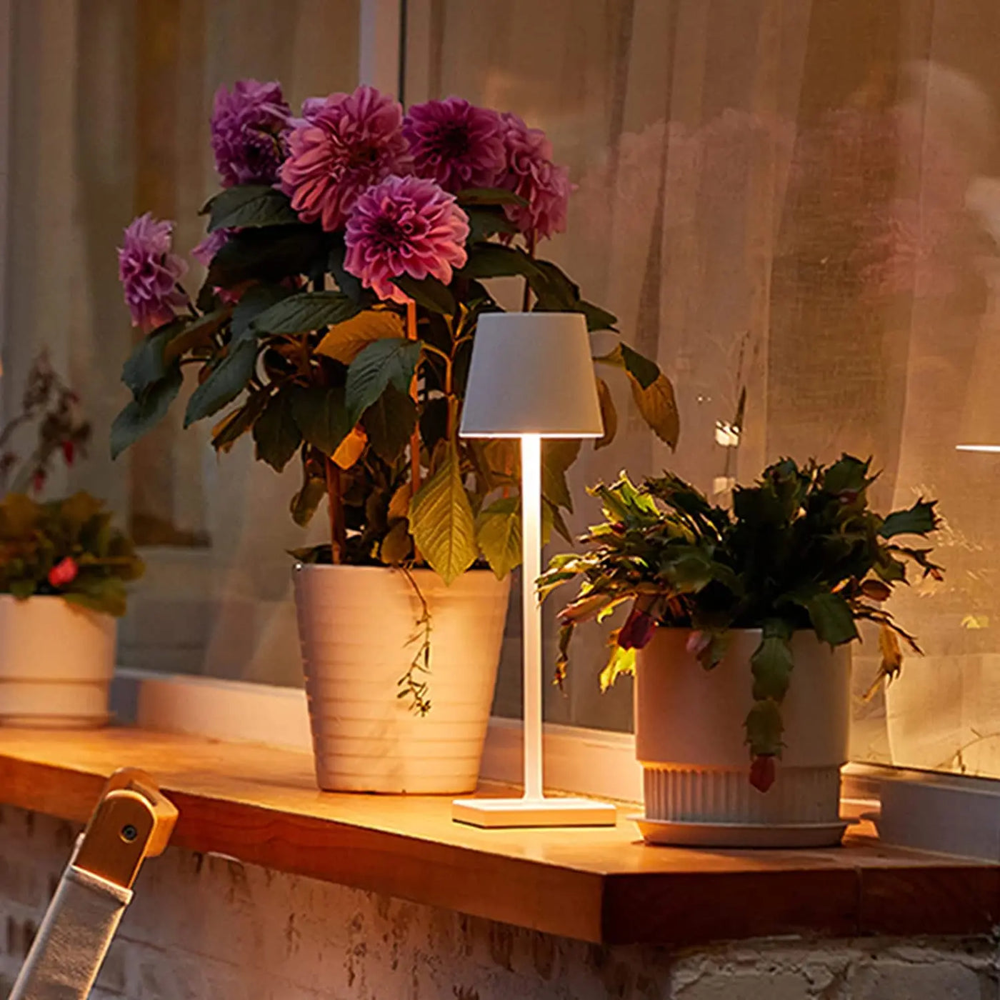 LED Rechargeable Vintage Desk Lamp: Portable and Stylish Illumination