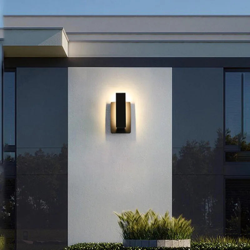 Outdoor Waterproof LED Wall Lamp – Contemporary Aluminium Light for Indoor and Outdoor Spaces